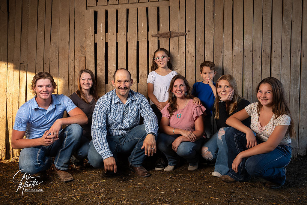 TaylorFamily-DSC_9540.jpg__PID:ab1e6aa0-5b94-4aaf-8b4e-66e80307c97a